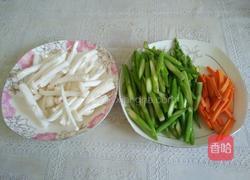 海鲜菇扒芦笋的做法图解2