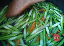 海鲜菇扒芦笋的做法图解4