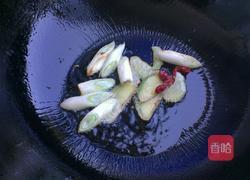 姜葱炒花甲的做法图解2