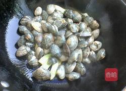 姜葱炒花甲的做法图解3