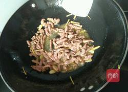 红萝卜丝炒牛肉丝的做法图解6