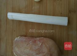 葱爆鸡丁的做法图解1