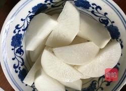 白萝卜豆腐排骨汤的做法图解4