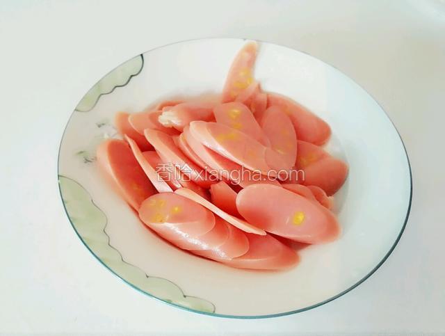玉米香肠切片
