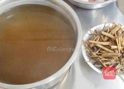 药材炖鸡的做法图解4