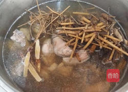 药材炖鸡的做法图解6