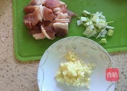 猪肉炒豆角的做法图解2