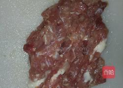 肉酱菠菜的做法图解1