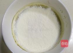 抹茶瑞士卷的做法图解7