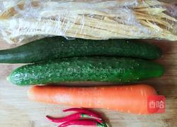 黄瓜腐竹的做法图解1