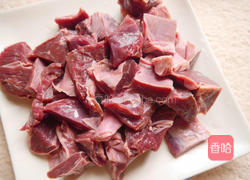 咖喱牛腩焖土豆的做法图解1