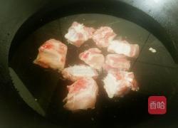 莲藕排骨汤的做法图解5