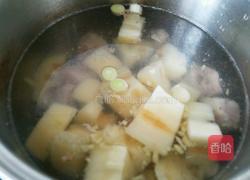 莲藕排骨汤的做法图解7