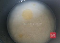 香菇腊肠饭的做法图解1