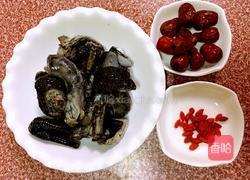 枸杞红枣乌鸡汤的做法图解2