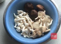菌菇煲的做法图解2