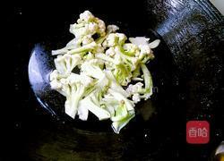 花菜炒鸡蛋的做法图解3