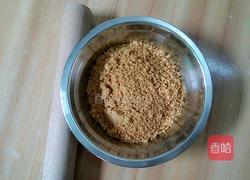 酸奶慕斯蛋糕的做法图解4