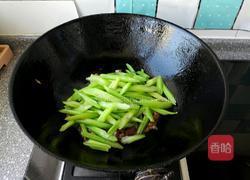羊肉炒芹菜的做法图解6