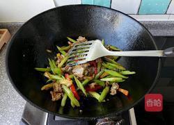 羊肉炒芹菜的做法图解8