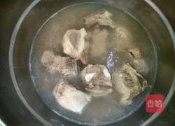 黑豆山药排骨汤的做法图解4
