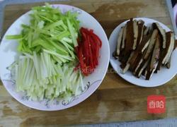 韭黄炒香干的做法图解2