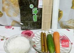 青瓜红萝卜火腿肠寿司的做法图解1