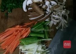 开胃酸辣汤的做法图解3