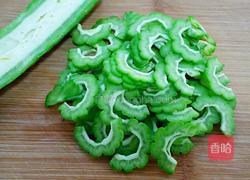拌苦瓜的做法图解2