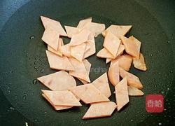 尖椒火腿炒鸡蛋的做法图解4