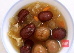 银耳红枣桂圆糖水的做法图解4
