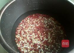 红豆薏米粥的做法图解3