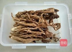 茶树菇鸡腿汤的做法图解1