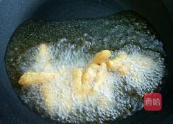 糖醋肉段的做法图解7