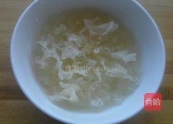凉拌白木耳的做法图解1