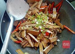辣椒炒香干的做法图解8