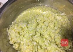 猪肉白菜馅饺子的做法图解6