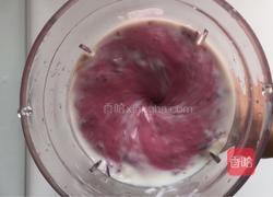 鲜榨车厘子香蕉酸奶的做法图解7