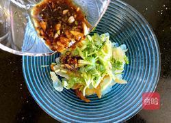 凉拌海蜇头的做法图解3