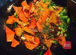 油菜炒木耳的做法图解3