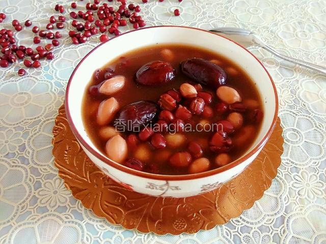 红枣红豆花生汤