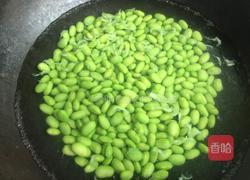 清炒毛豆的做法图解2