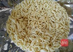煮泡面的做法图解1