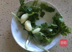 黄瓜拌豆腐皮的做法图解2