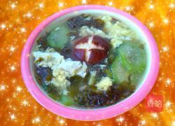 丝瓜紫菜香菇蛋汤的做法图解8
