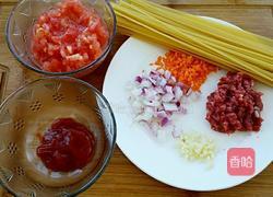 牛肉番茄沙司意大利面的做法图解1