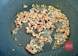 牛肉番茄沙司意大利面的做法图解4