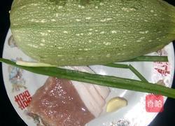 角瓜炒肉的做法图解1