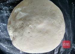 猪肉韭菜包子的做法图解3