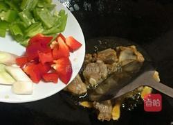 辣椒炒排骨的做法图解5